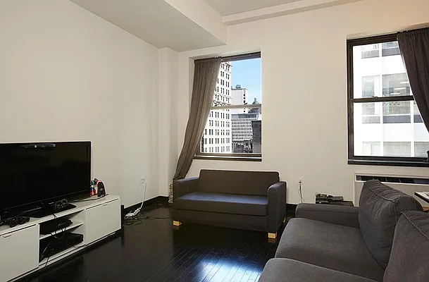 Rented by Town Residential | media 27