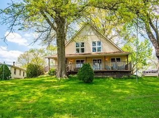 214 Hawthorne Dr, North Benton, OH 44449