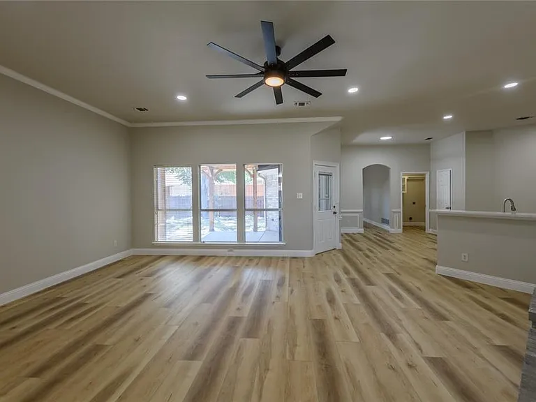 3304 Felicia Ct — Photo 5