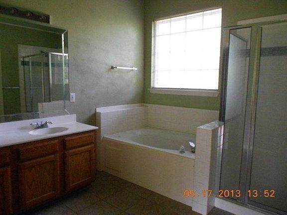 2nd image of 9189 Live Oak Ln