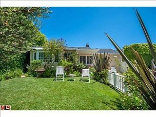 1st image of 608 N Las Casas Ave