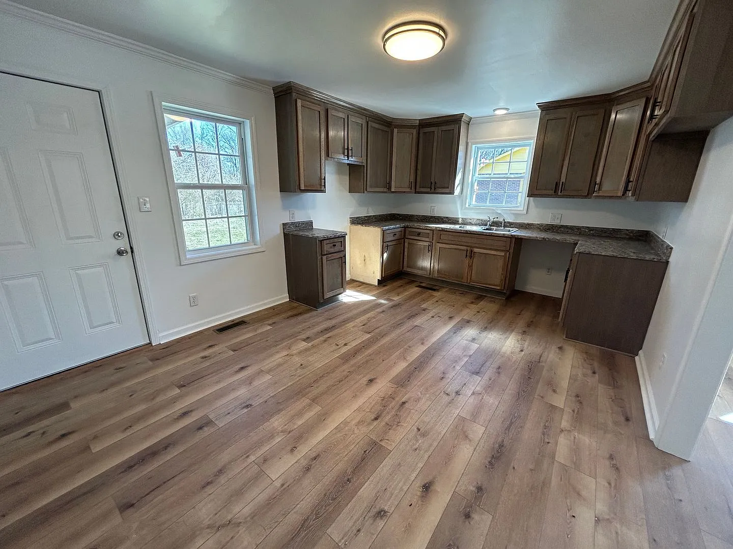 113 Holly Cove — Photo 4