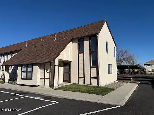 1754 Pinewood Dr #13 photo 1