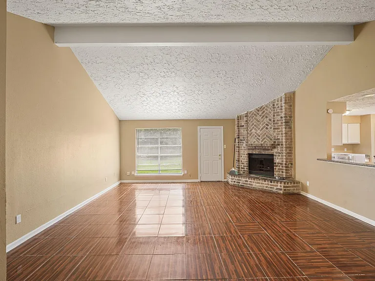 3714 Embarcadero Dr — Photo 2