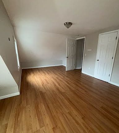 4th image of 104 Waterville St