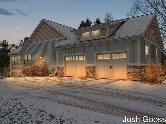 2nd image of 4769 Stiles Creek Dr NE
