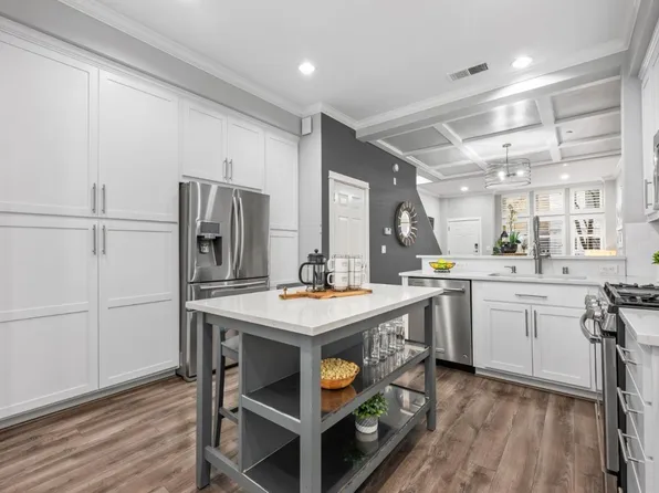 206 Grayson Ter, San Jose, CA 95126