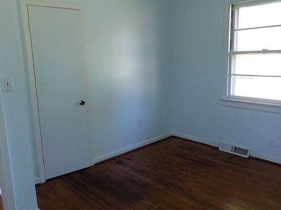 3rd image of 3700 Bedford St