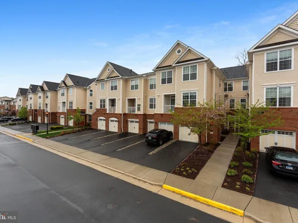 23265 Milltown Knoll Sq #109, Ashburn, VA 20148