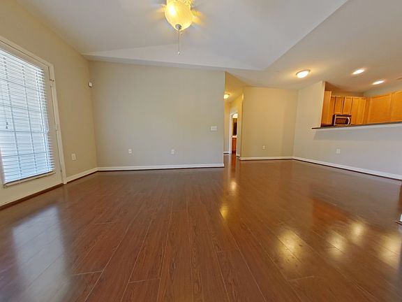 5th image of 7108 W Friendly Ave Unit 306