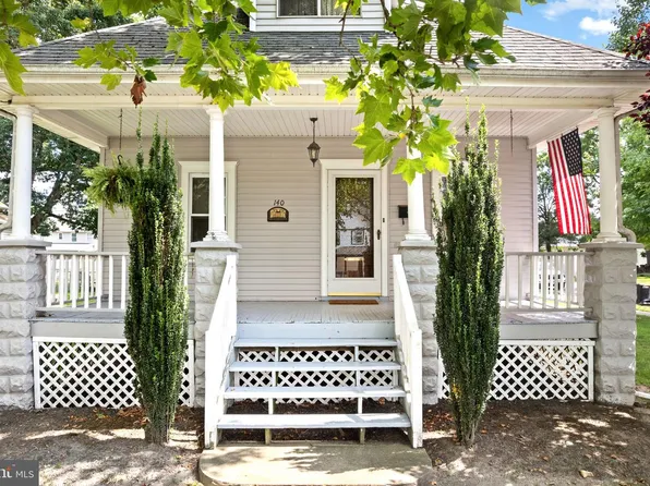 140 Albany Ave, Barrington, NJ 08007