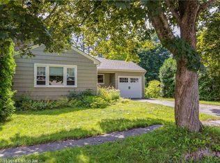 27 Raymond Rd, Portland, ME 04102