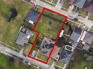 205 Llama Dr, Arabi, LA 70032