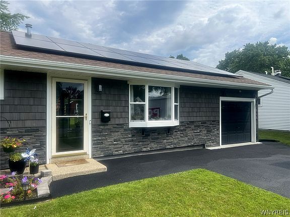3rd image of 1674 Leah Dr