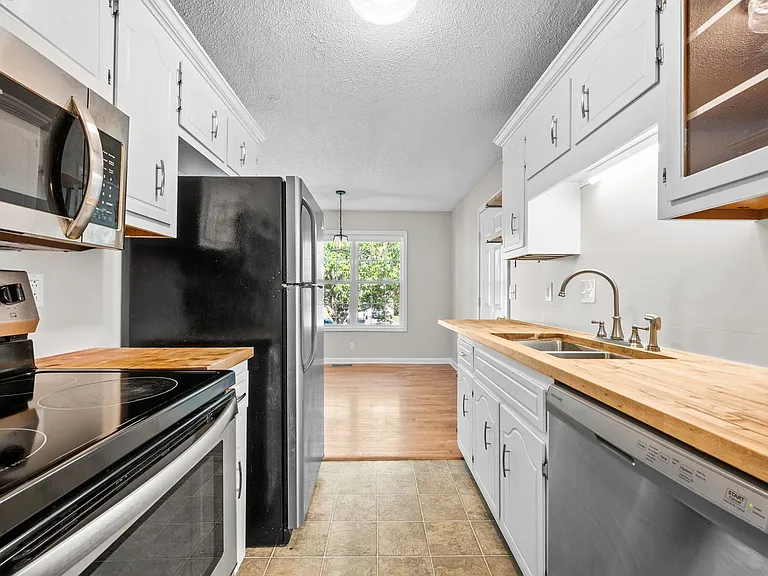 3726 Heather Dr — Photo 13