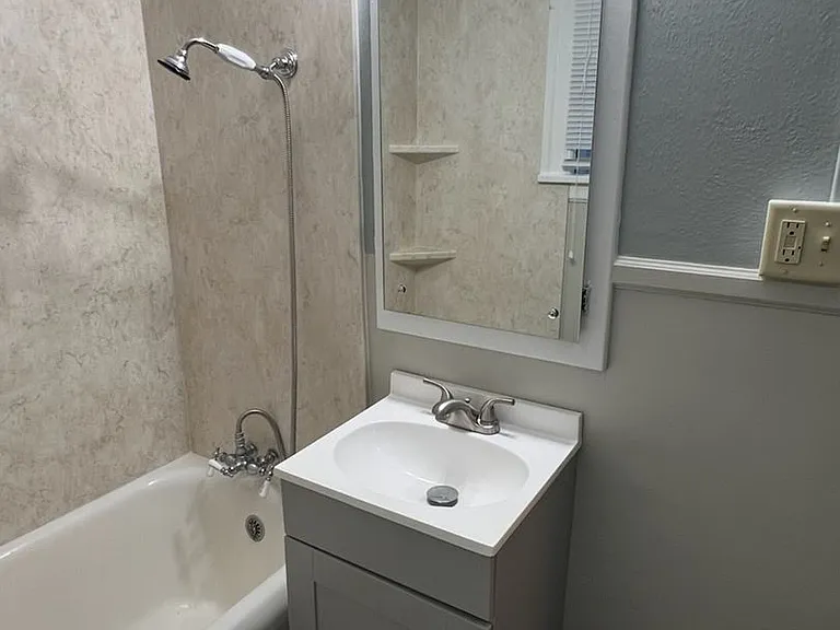 741 Saddlerock Dr — Photo 21