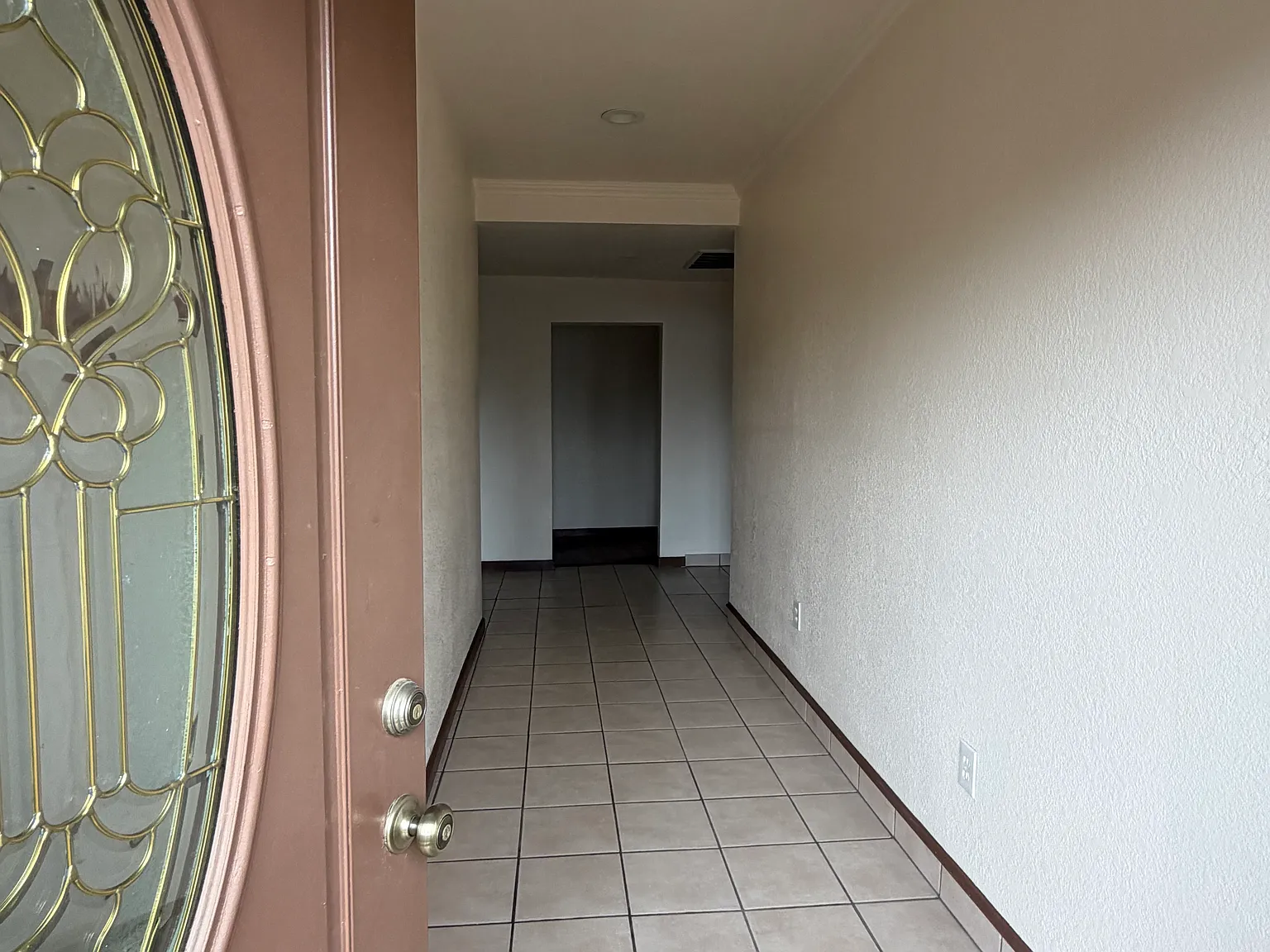 3 bed, 1100 sqft, $2,300 — Photo 1