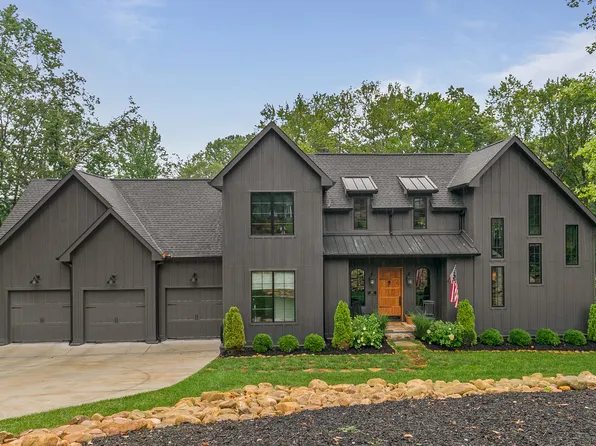 620 Georgia Ave, Signal Mountain, TN 37377