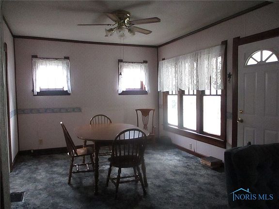 4th image of 812 W North St