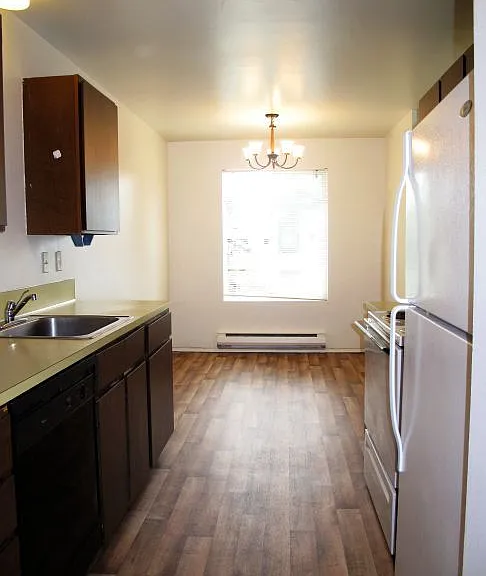 Birchwood Apartments — Photo 21