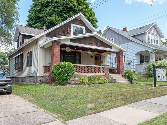 2nd image of 7 Ann St NW