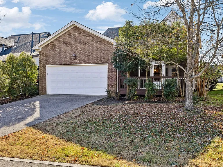524 Pennystone Dr — Photo 38