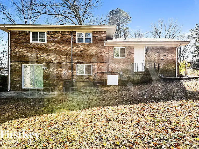 2216 Clanton Ter — Photo 18