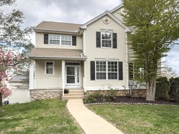 227 Winding Hill Dr, Mount Olive Twp., NJ 07840