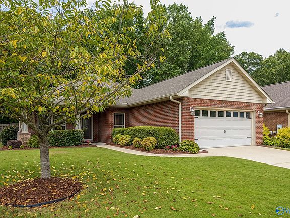 2nd image of 3002 Watchhill Dr