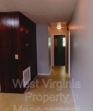 2nd image of 184 Wyndale Dr #22