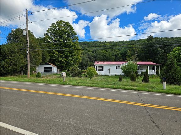 2nd image of 5058 Meads Creek Rd