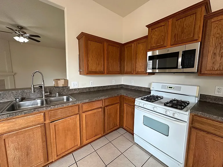 14611 Becurtesy Ct — Photo 6