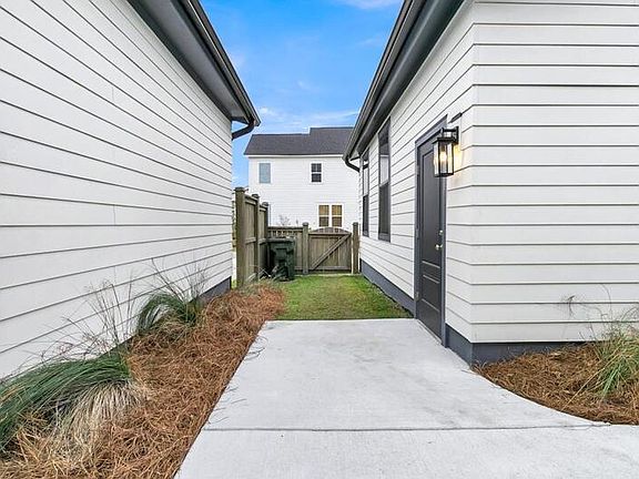 4th image of 103 Pocket Bend Cir