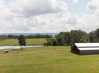 545 Michaels Rd, Trenton, GA 30752