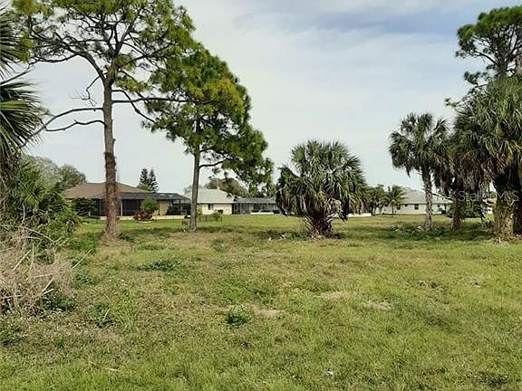 2nd image of 186 Long Meadow Ln
