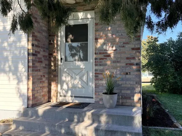 317 N 3rd St, Ashton, ID 83420