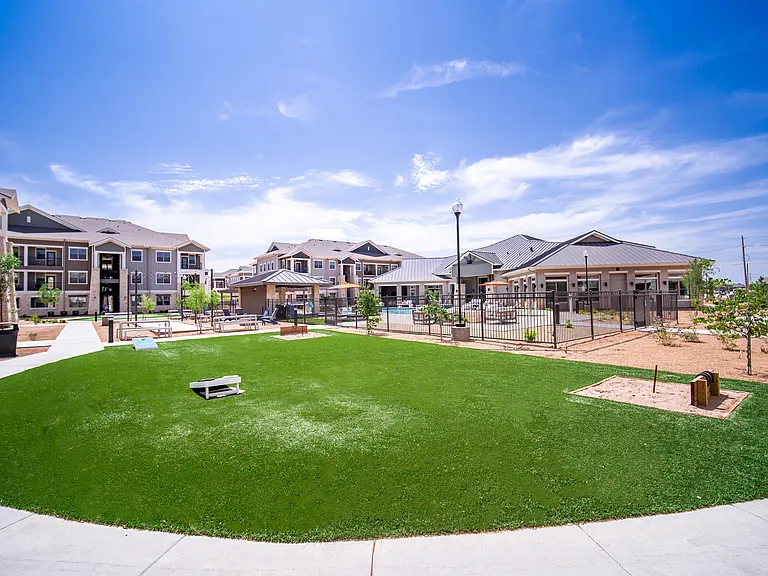 The Woodford on Mockingbird — Photo 15