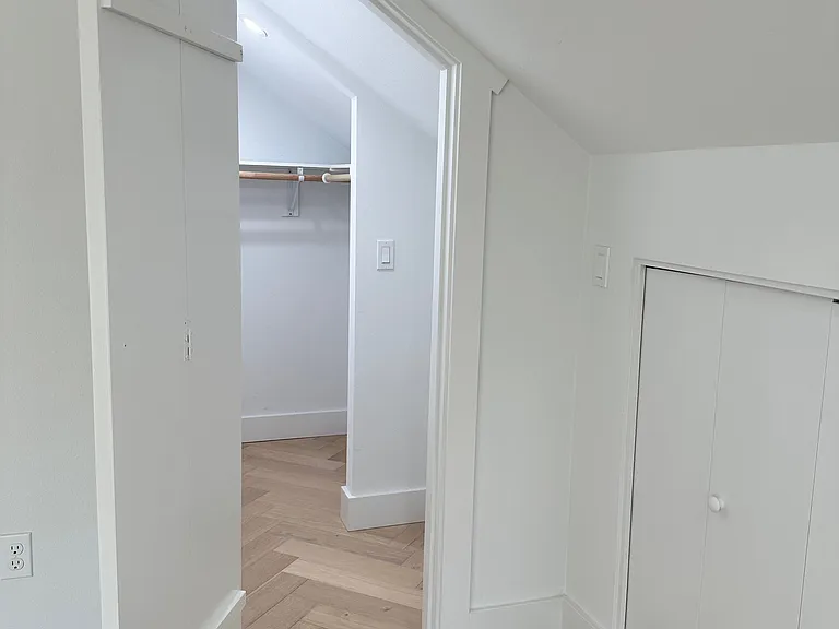 7001 E Loop Rd — Photo 24