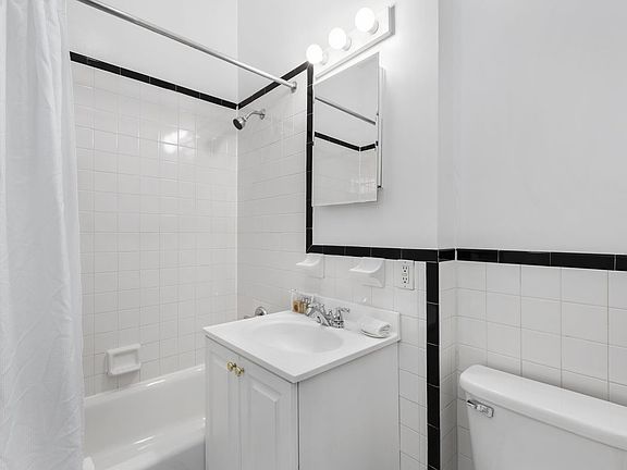 5th image of 427 E 82nd St APT 1A
