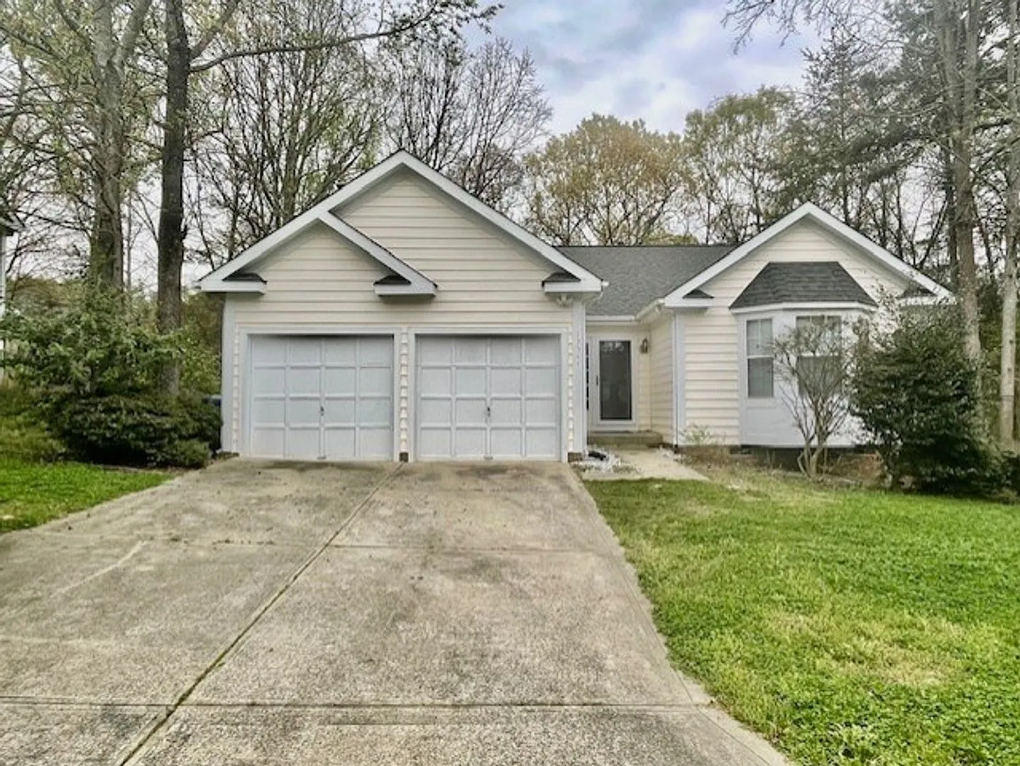 Beautiful, spacious Ballantyne Area Ranch for rent! This beautiful 3 BRs, 2 BA home — Photo 1