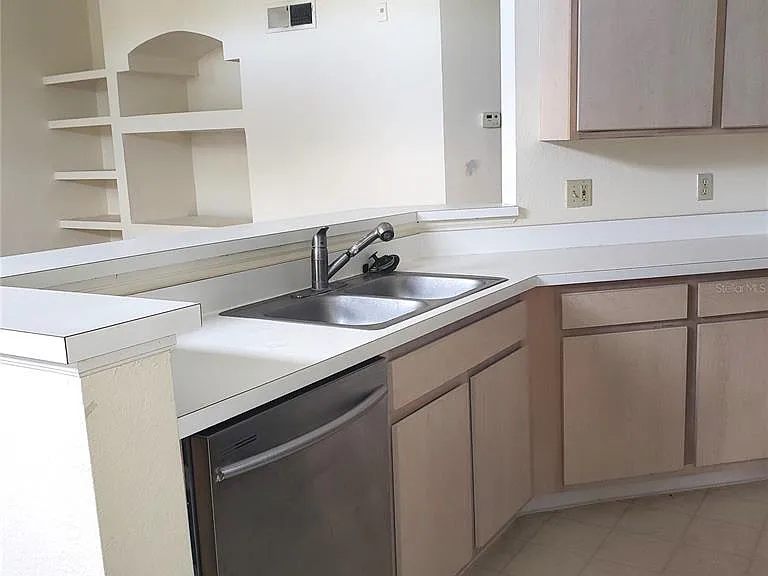 7300 Westpointe Blvd #732 — Photo 24