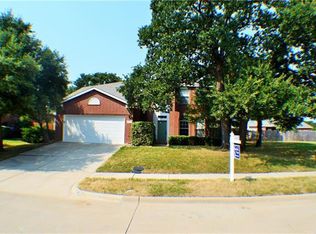 11 Essex Ct, Mansfield, TX 76063