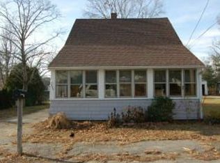 235 Canfield Ave, Warwick, RI 02889