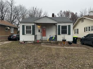 868 W Center St, Decatur, IL 62526