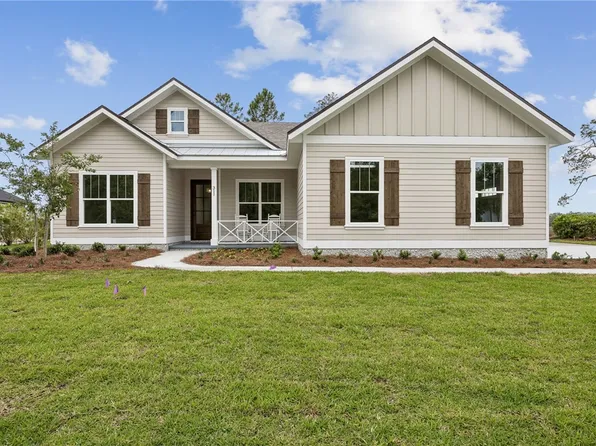 311 Bateau Dr, Saint Marys, GA 31558