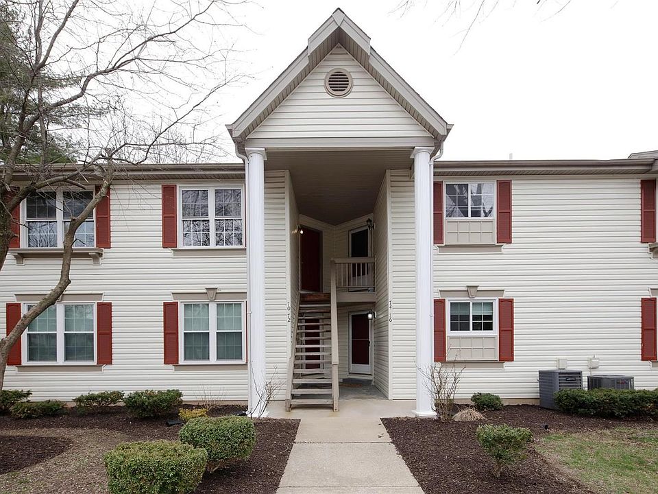 Wonderfully maintained exterior as well as manicured grounds throughout Sugarwood subdivision.  Close walk to pool and tennis courts.