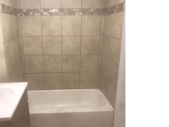 5th image of 11901 S San Pedro St APT 11