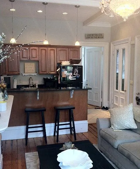 42 Monument Sq — Photo 12