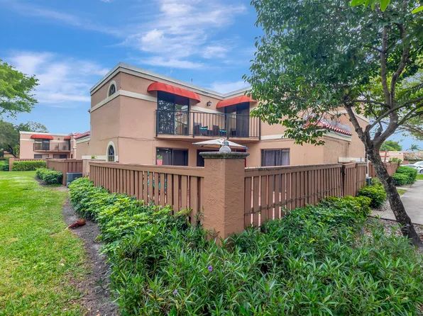 8297 Thames Boulevard #A, Boca Raton, FL 33433