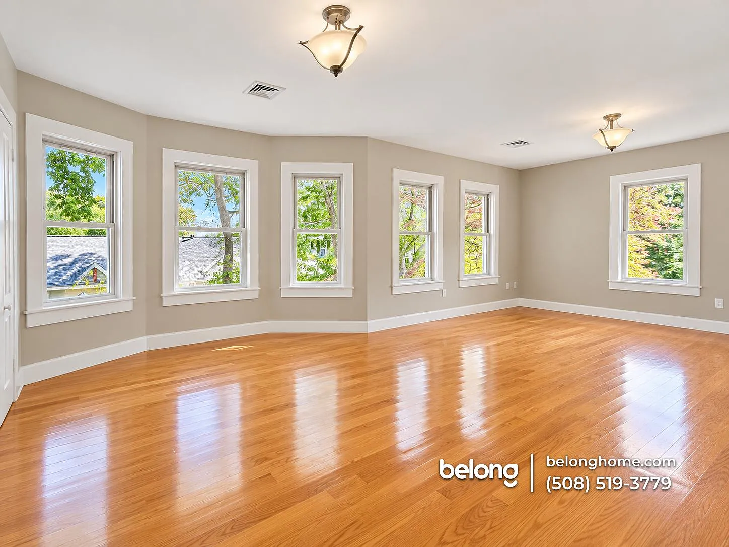3 bed, 1.0 bath, 1100 sqft, $2,295 — Photo 1